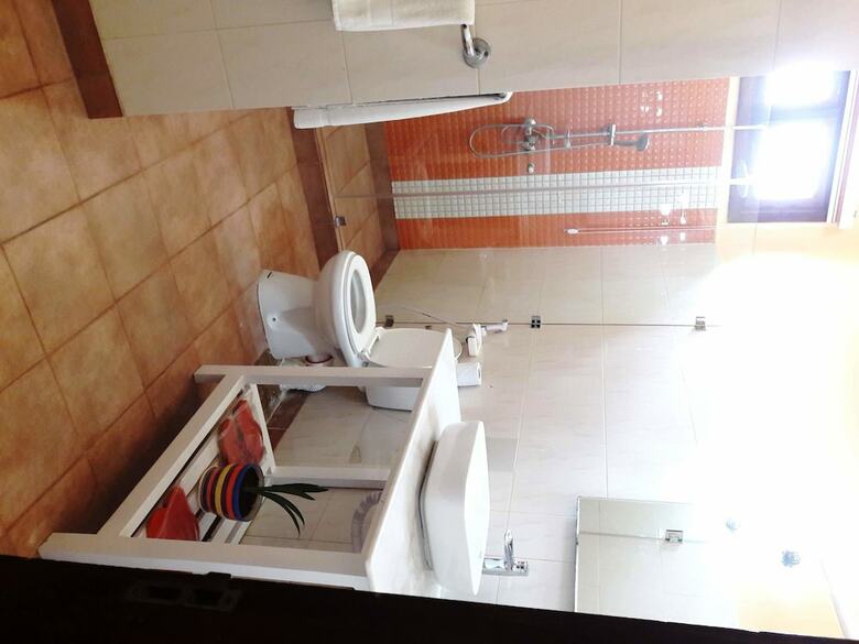 Apartamento Jangwani Sea Breeze Resort