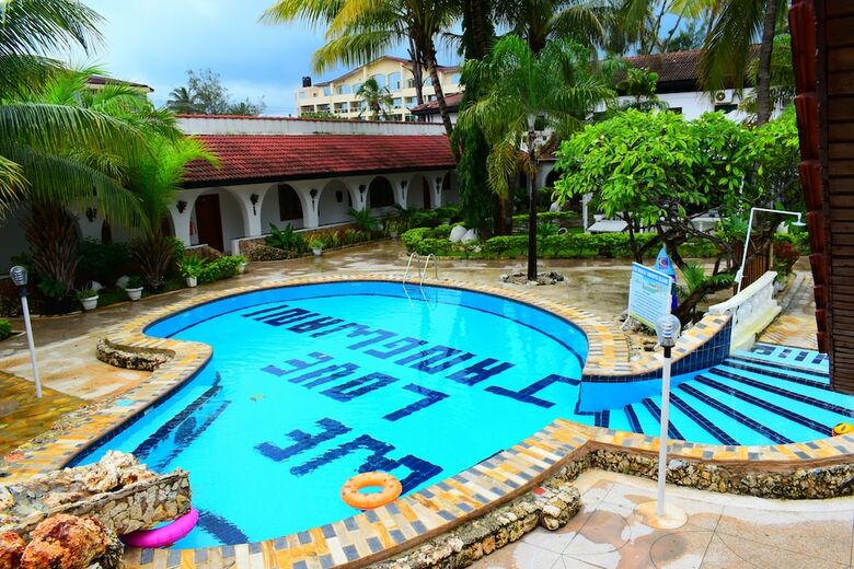 Apartamento Jangwani Sea Breeze Resort