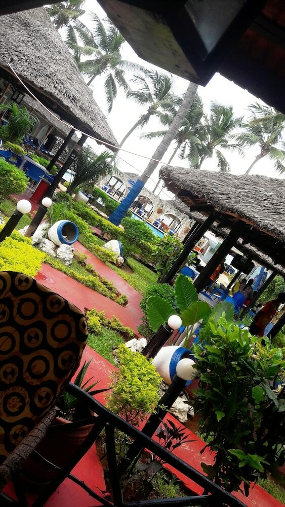 Apartamento Jangwani Sea Breeze Resort
