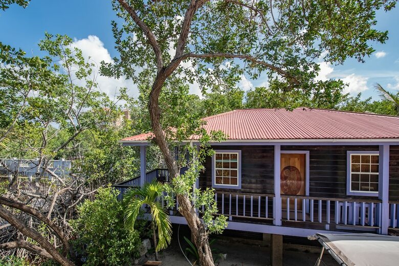Hotel Bella Vista Guesthouse & Cabins
