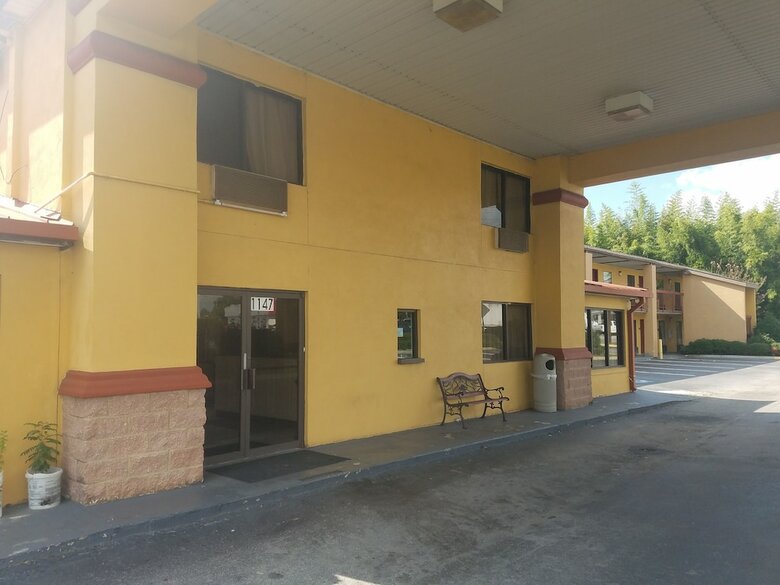 Motel Super Inn