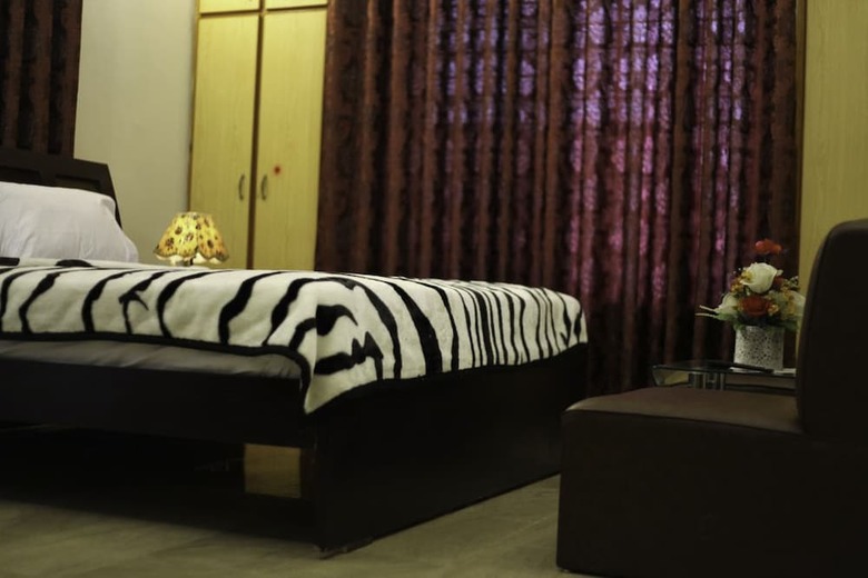 Hotel Elegant Palace Guest House