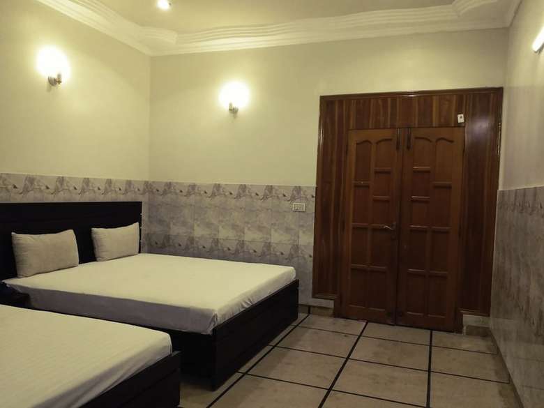 Hotel Elegant Palace Guest House