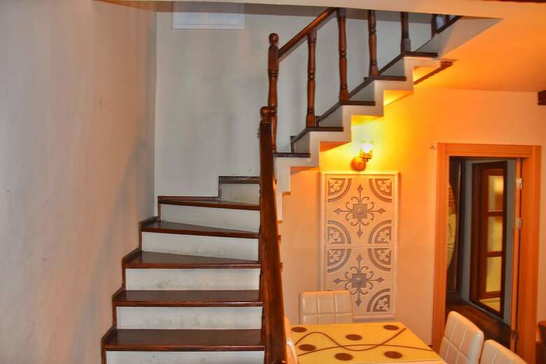 Ada Bungalow Hotel