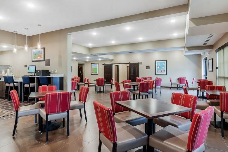 Hotel Comfort Suites La Vista - Omaha