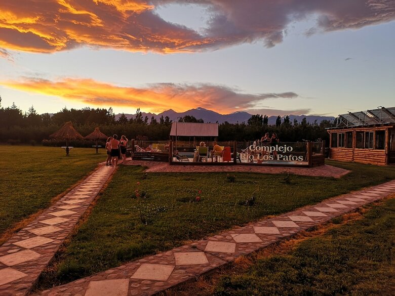 Complejo R�o Los Patos - Caba�as Y Hostel