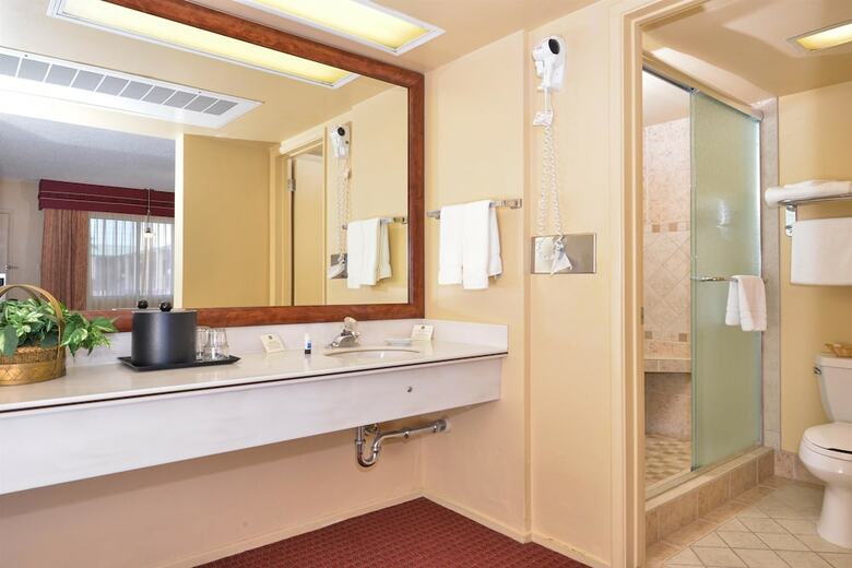 Hotel Best Western Plus King's Inn & Suites