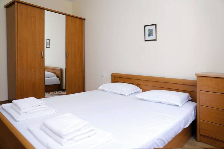 Sea Garden Apartment