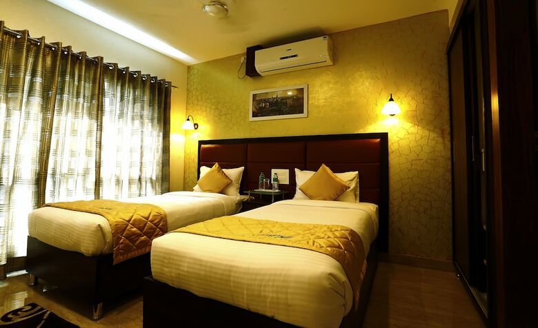 Breeze Suites Transit Hotel