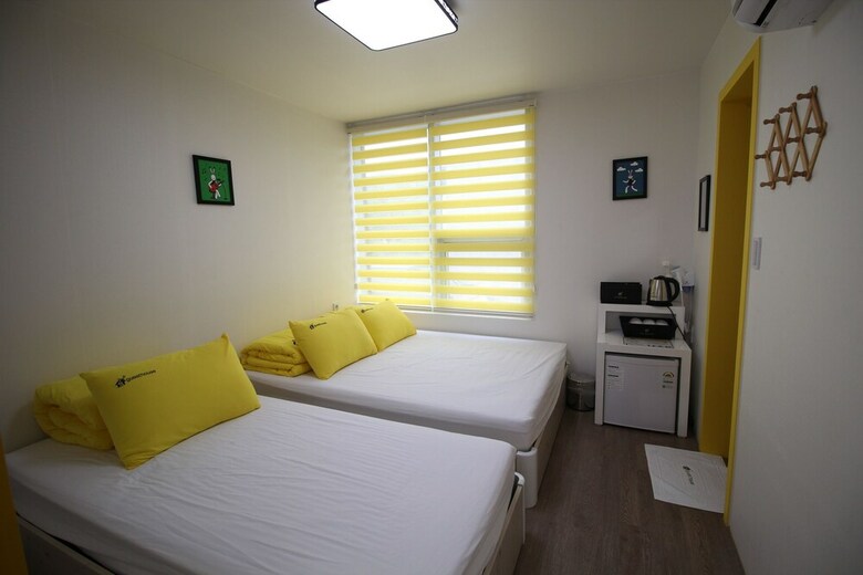Hotel 24 Guesthouse Nampo Station