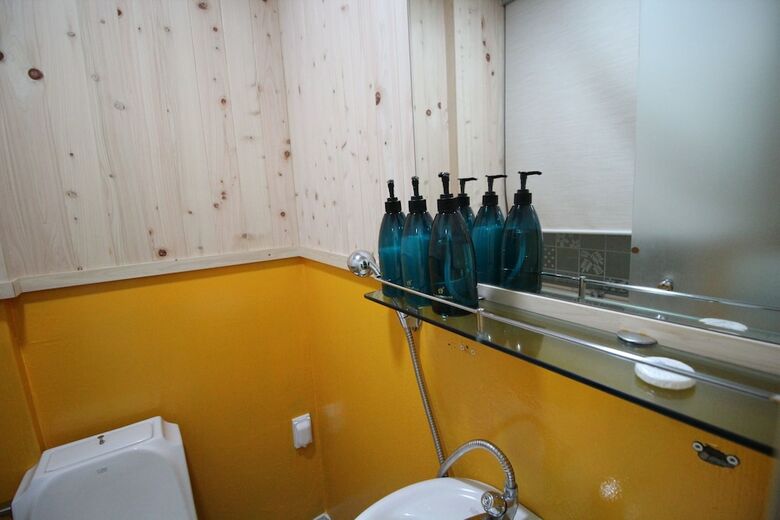 Hotel 24 Guesthouse Nampo Station