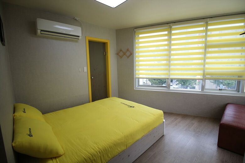 Hotel 24 Guesthouse Nampo Station
