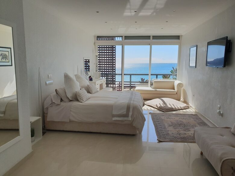 Sea Dreams House Free Wifi, A. A., Barbecue