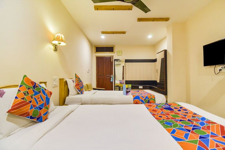 Fabhotel Kinnera Comforts Daba Garden