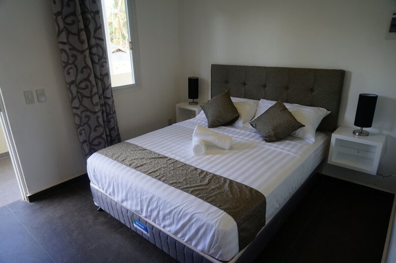 Hotel Malinawon Resort