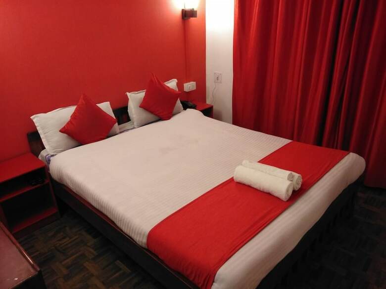 Hotel Flora Fountain