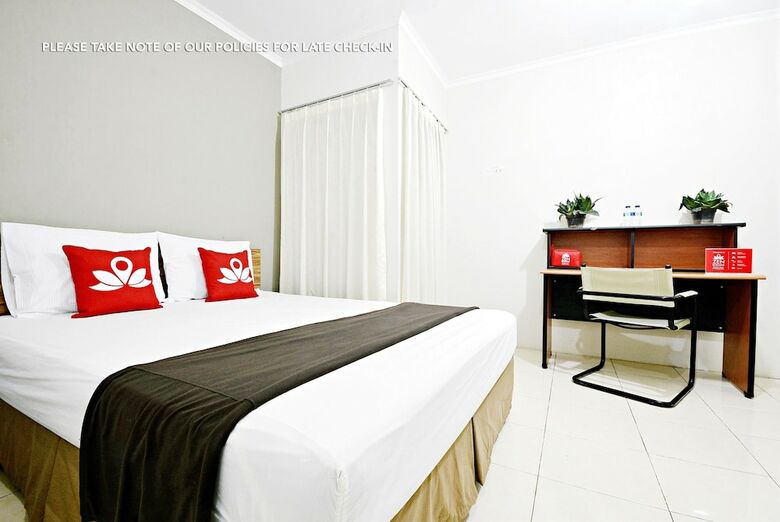 Hotel Zen Rooms Mampang Prapatan Syariah