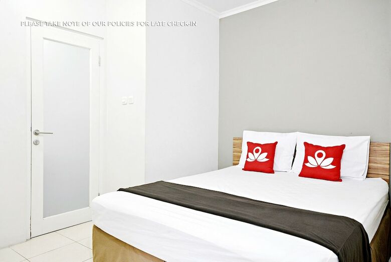 Hotel Zen Rooms Mampang Prapatan Syariah