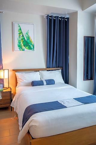 Aparthotel Csuites At 8 Newtown Residences