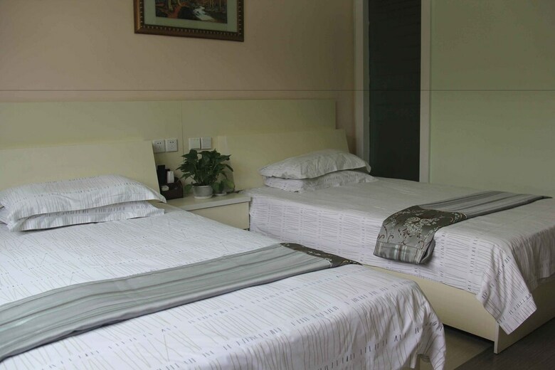 Shanghai Blue House Business Hotel