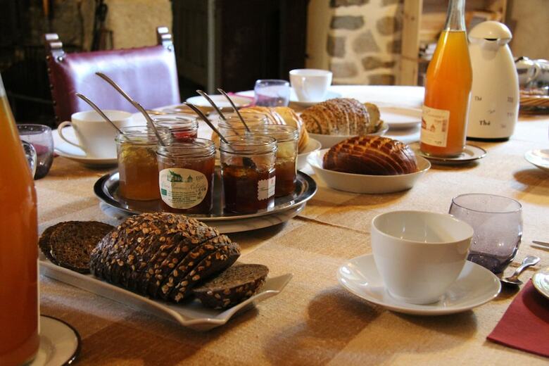 Hotel Le Pommenial de La H�rissonni�re