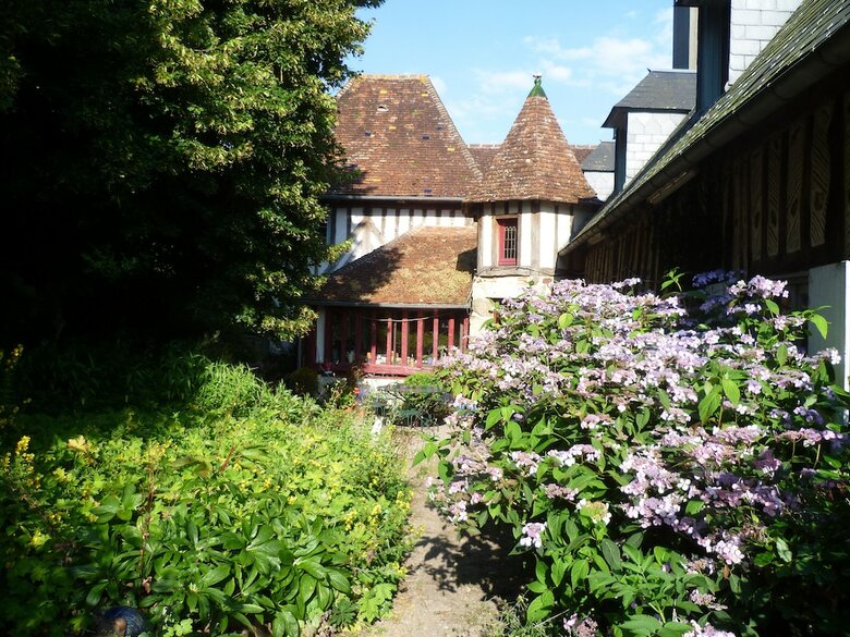 Hotel Le Pommenial de La H�rissonni�re
