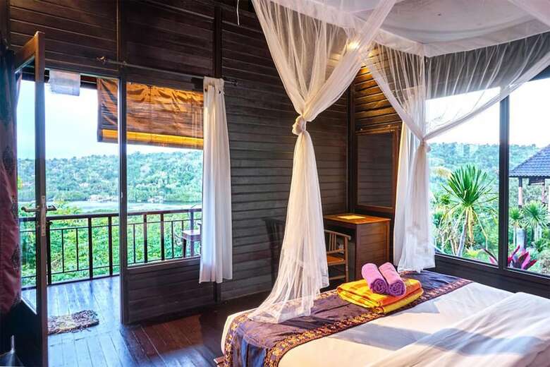 Hotel Sunrise Hut's Lembongan