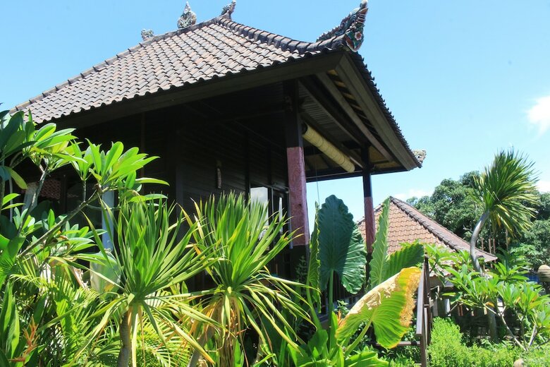 Hotel Sunrise Hut's Lembongan