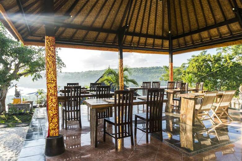 Hotel Sunrise Hut's Lembongan