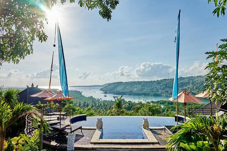 Hotel Sunrise Hut's Lembongan