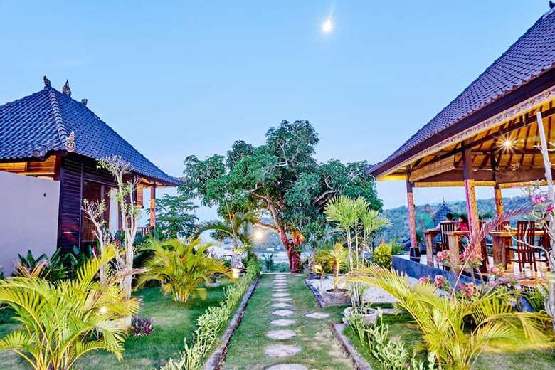Hotel Sunrise Hut's Lembongan