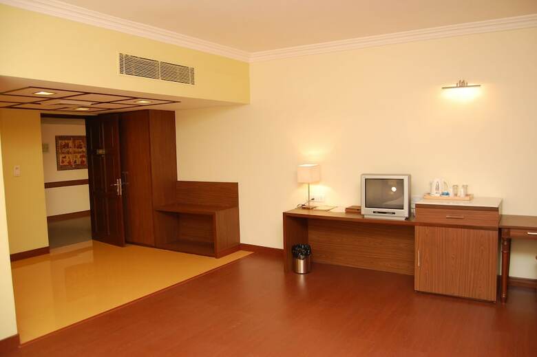 Hotel Mapple Abhay
