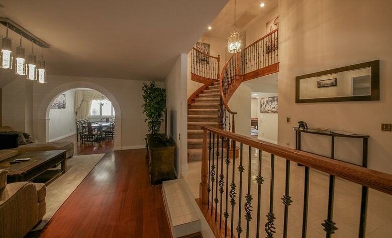 Luxurious 5br Near Las Vegas Strip