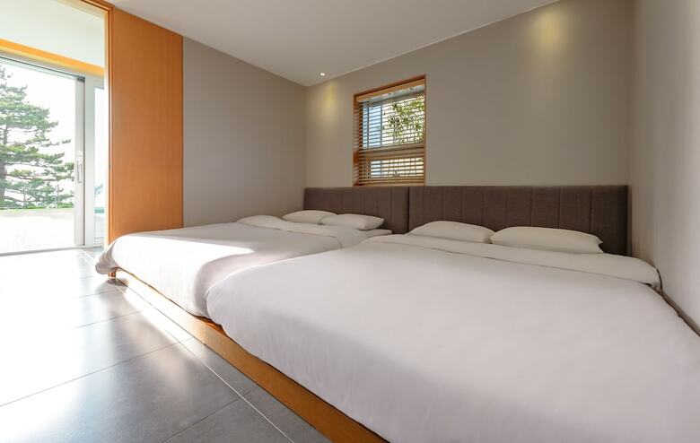 La Terrace Club Hotel & Villa