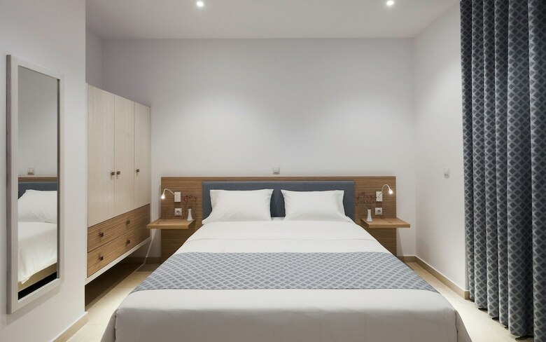 H Hotel Zephyros