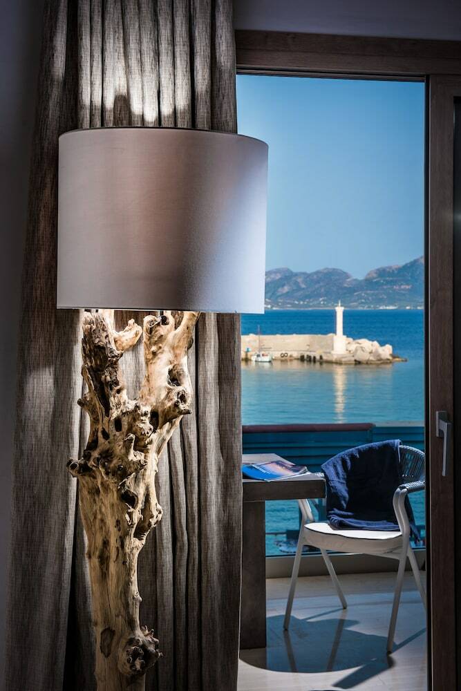 Apartamentos Cosmopolis Crete Suites