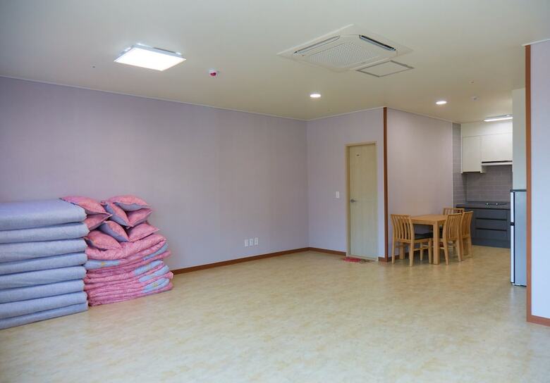 Hotel Ara & Maru Hostel