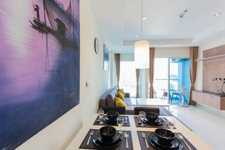 Apartamentos Nam Talay Jomtien Beach