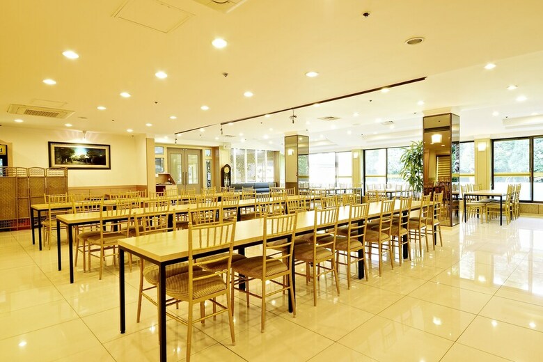 Hotel Honey Crown
