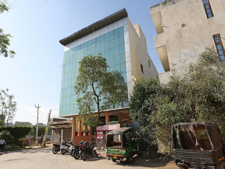 Hotel Oyo 8536 Azad Square