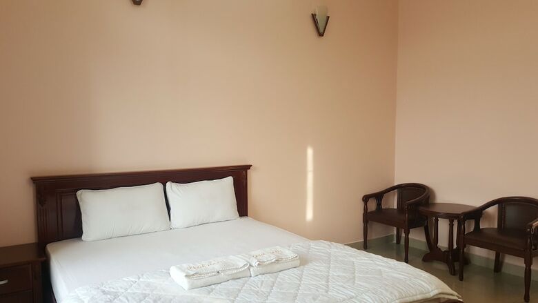 Hotel 175