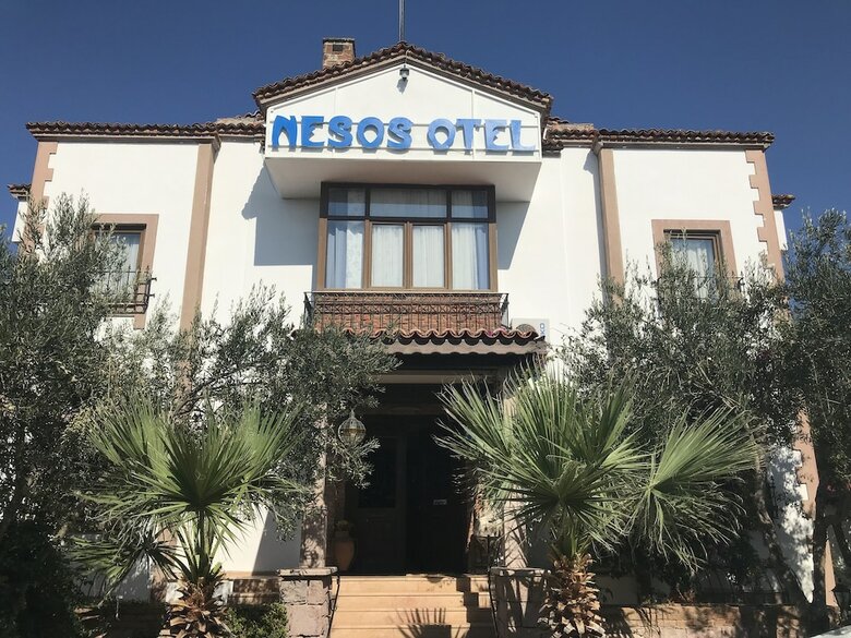 Nesos Hotel