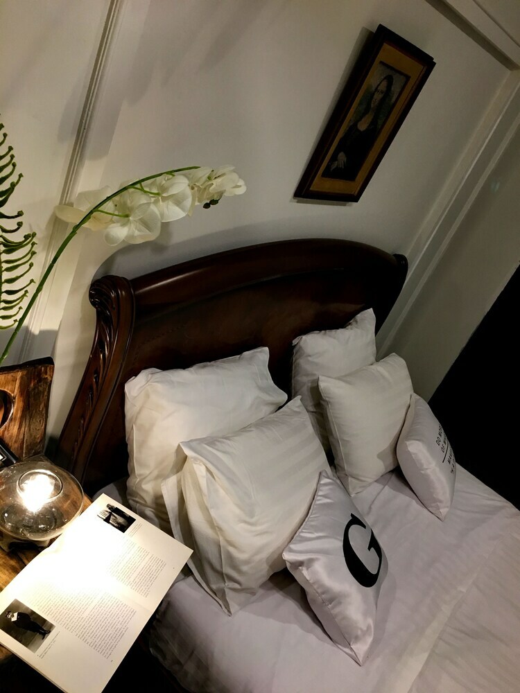 Hostal Tato House