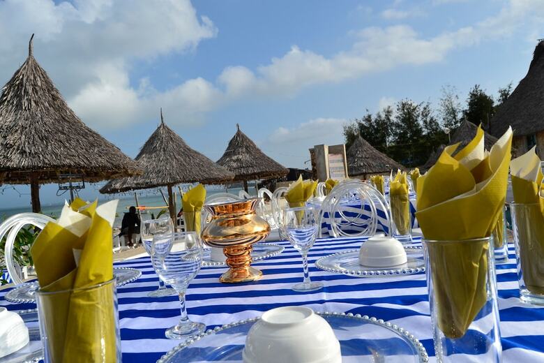 Hotel Serene Beach Resort