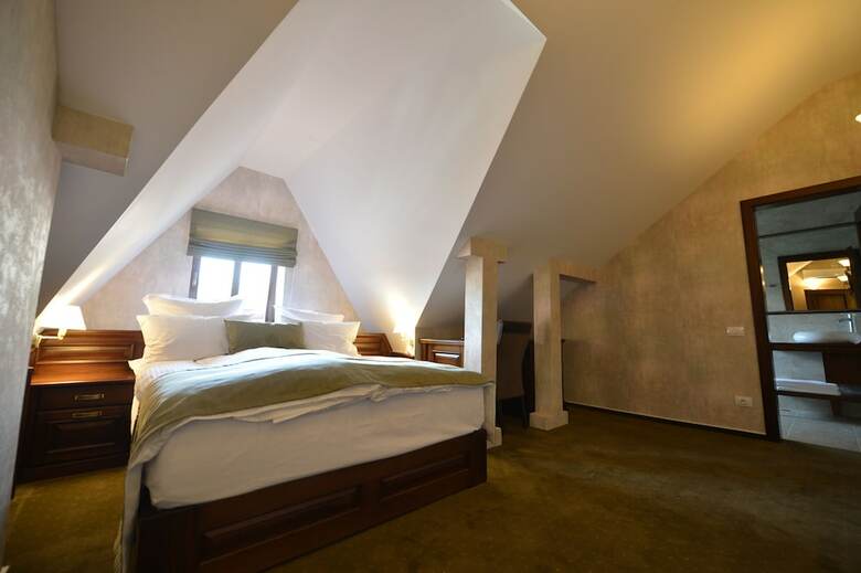 Noblesse Boutique Hotel