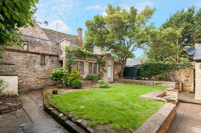 Family Friendly Cosy, Comfortable Historic Cottage