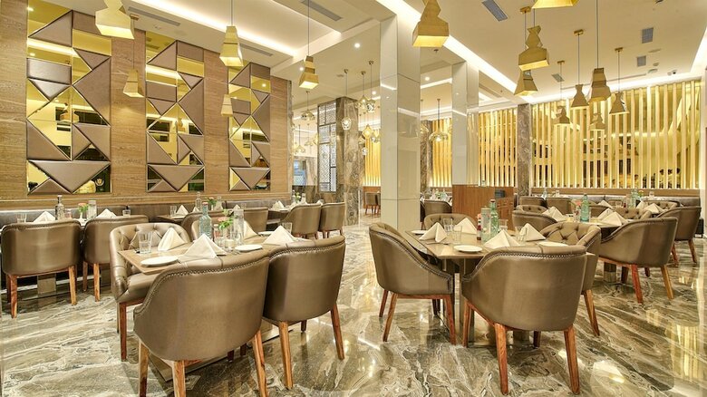 Hotel Golden Tulip Essential Jaipur