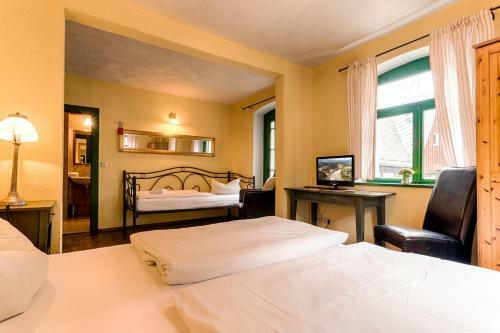 Hostal Pension Rauschenstein Und Apartments Forsthaus