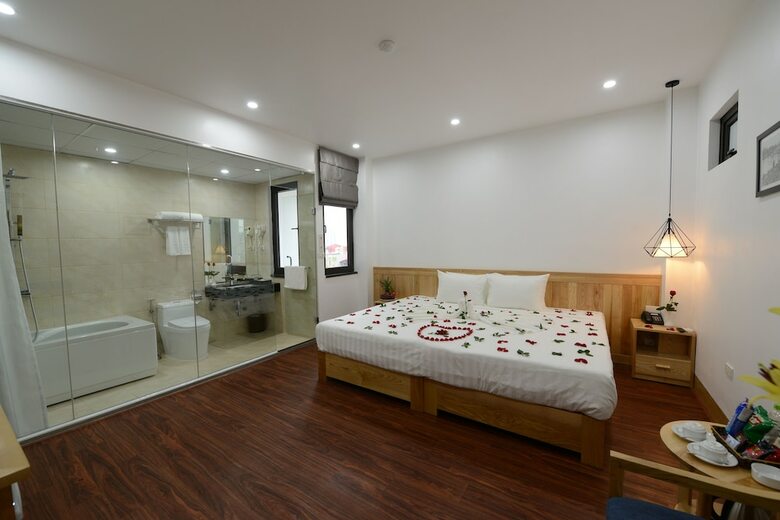 Blue Hanoi Inn City Hotel