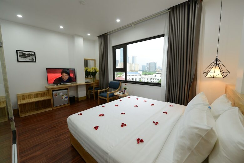 Blue Hanoi Inn City Hotel